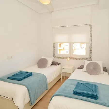 Punta Prima Pleasure With Private Parking In A Gated Community Close To The Daire *