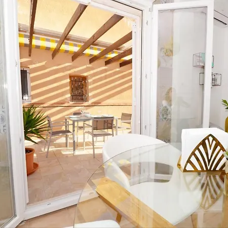 Punta Prima Pleasure With Private Parking In A Gated Community Close To The Daire Torrevieja